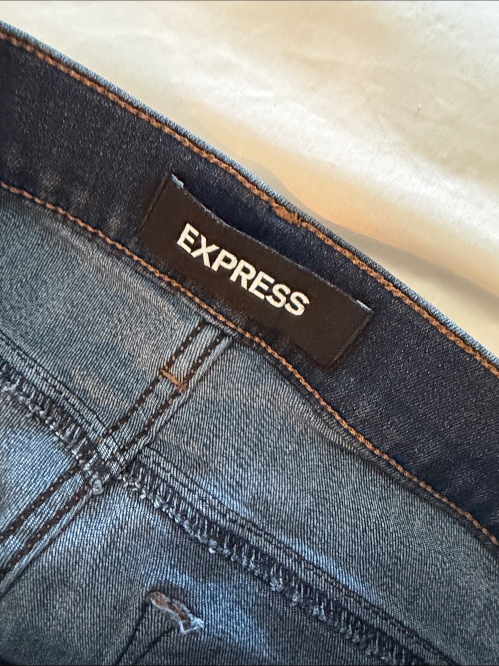 Express Mid Rise Legging jeans - Picture 4 of 4